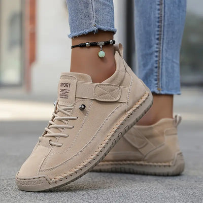 Elira ~ Bequeme und unterstützende Sneakers