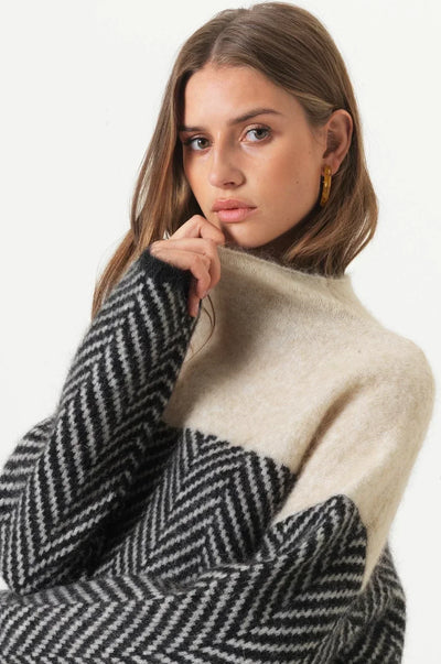 Gia™ — Rollkragenpullover aus hochwertiger Strickware